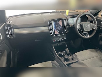 Used Volvo XC40 2022 for sale - 76092056: Photo