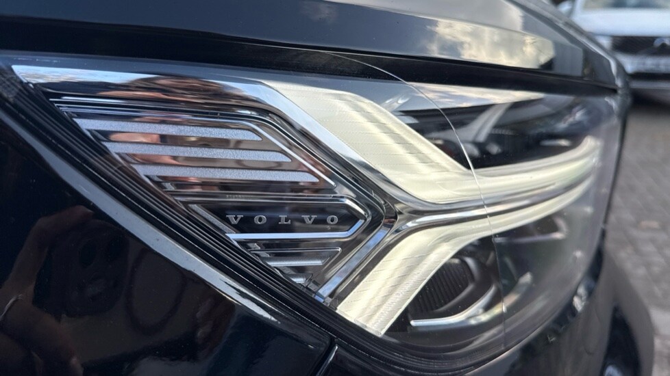 Used Volvo XC40 2022 for sale - 76438030: Photo 32