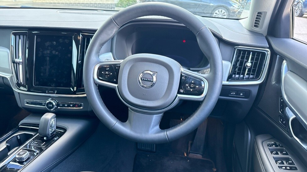 Used Volvo V90 2025 for sale - 76015217: Photo 10