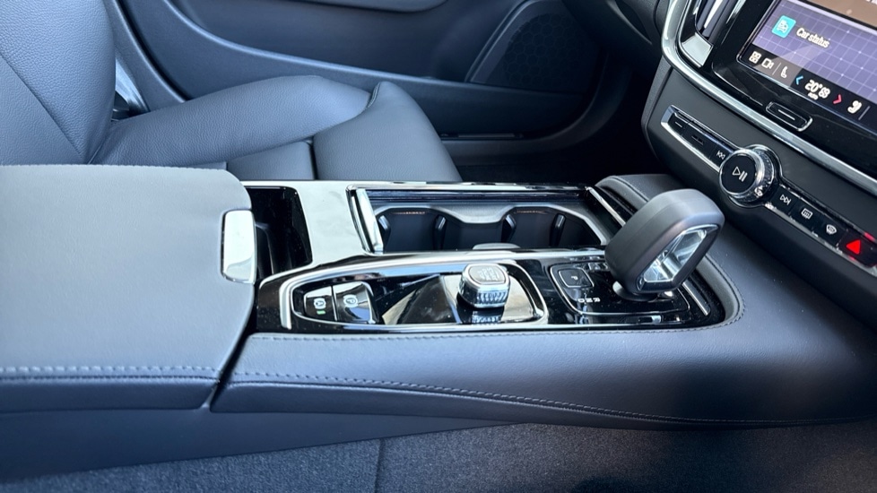 Used Volvo V90 2025 for sale - 76015217: Photo 25