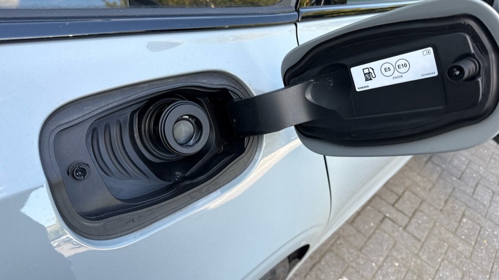 Used Volvo V90 2025 for sale - 76015217: Photo 37