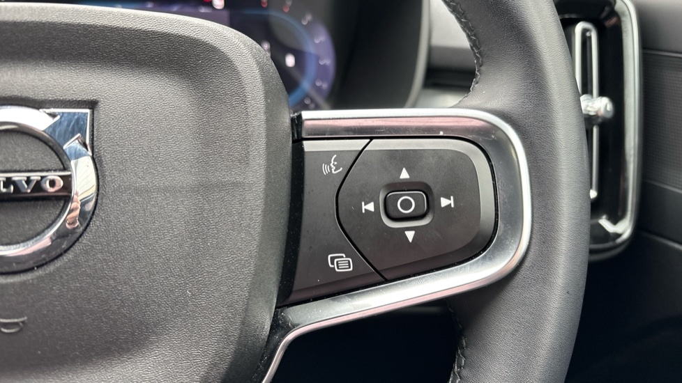 Used Volvo XC40 2023 for sale - 77855746: Photo 22