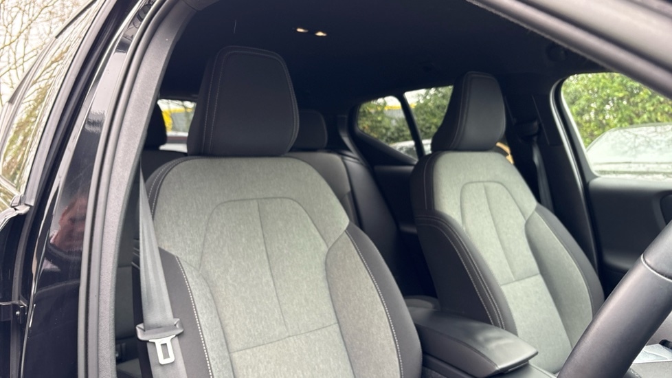 Used Volvo XC40 2023 for sale - 77855746: Photo 31