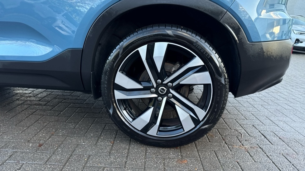 Used Volvo XC40 2024 for sale - 77063382: Photo 15