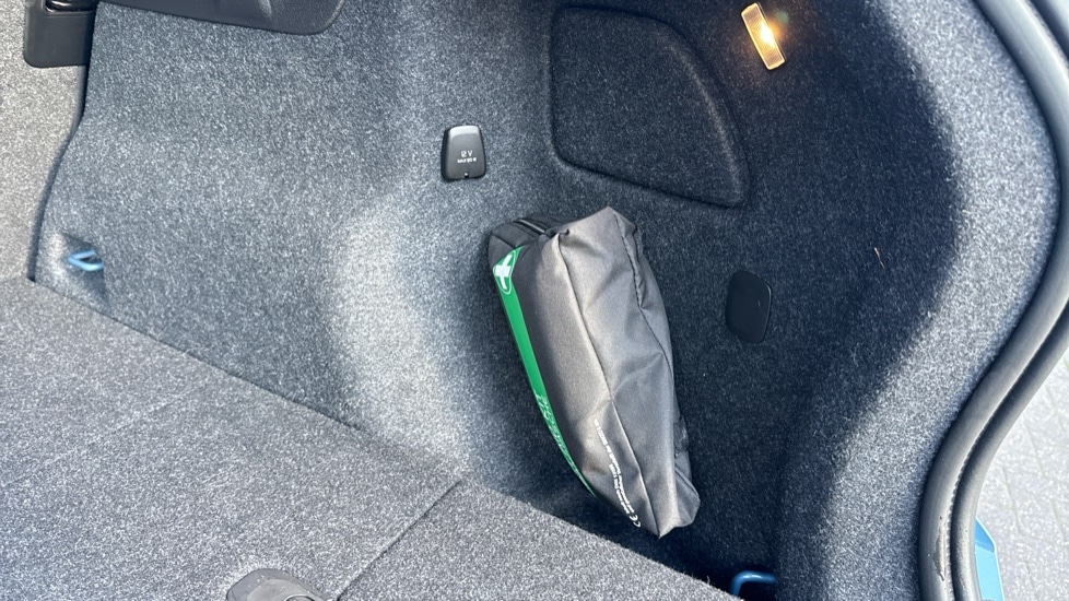 Used Volvo XC40 2024 for sale - 77063382: Photo 20