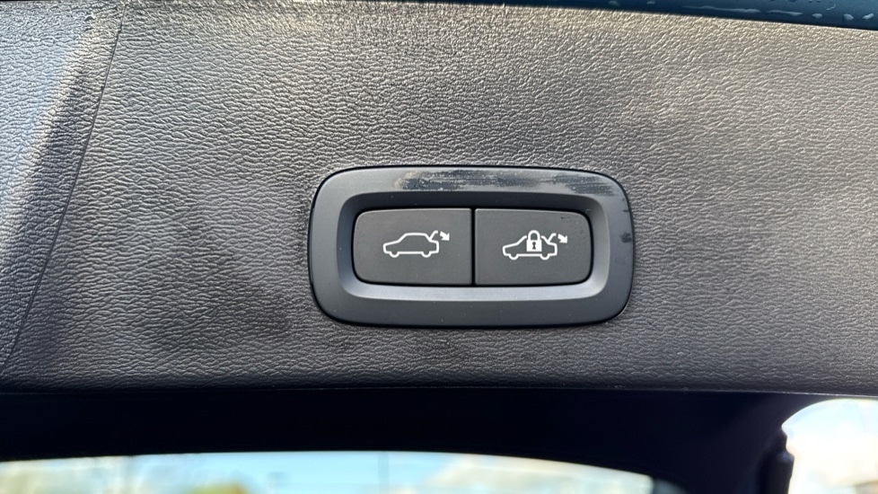 Used Volvo XC40 2024 for sale - 77063382: Photo 21