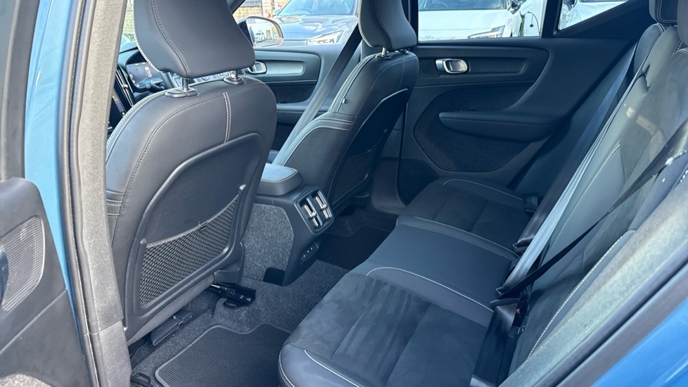 Used Volvo XC40 2024 for sale - 77063382: Photo 27