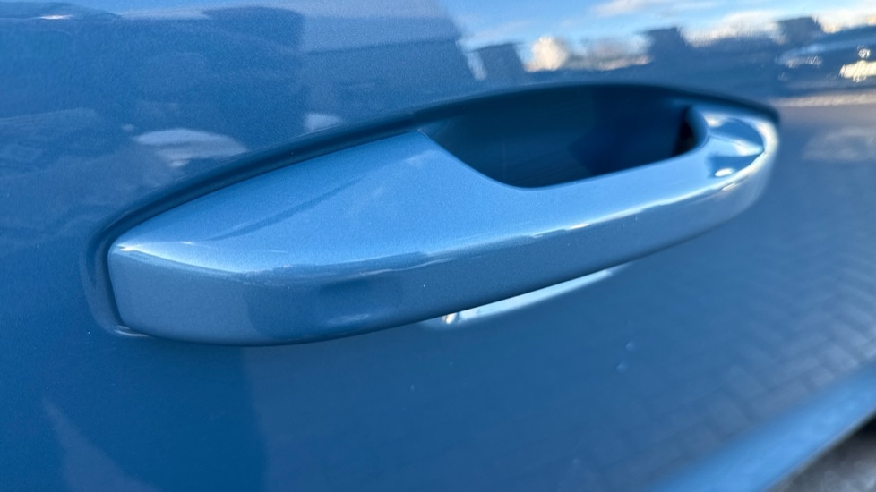 Used Volvo XC40 2024 for sale - 77063382: Photo 31