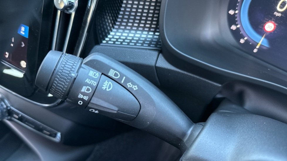 Used Volvo XC40 2024 for sale - 77063382: Photo 44