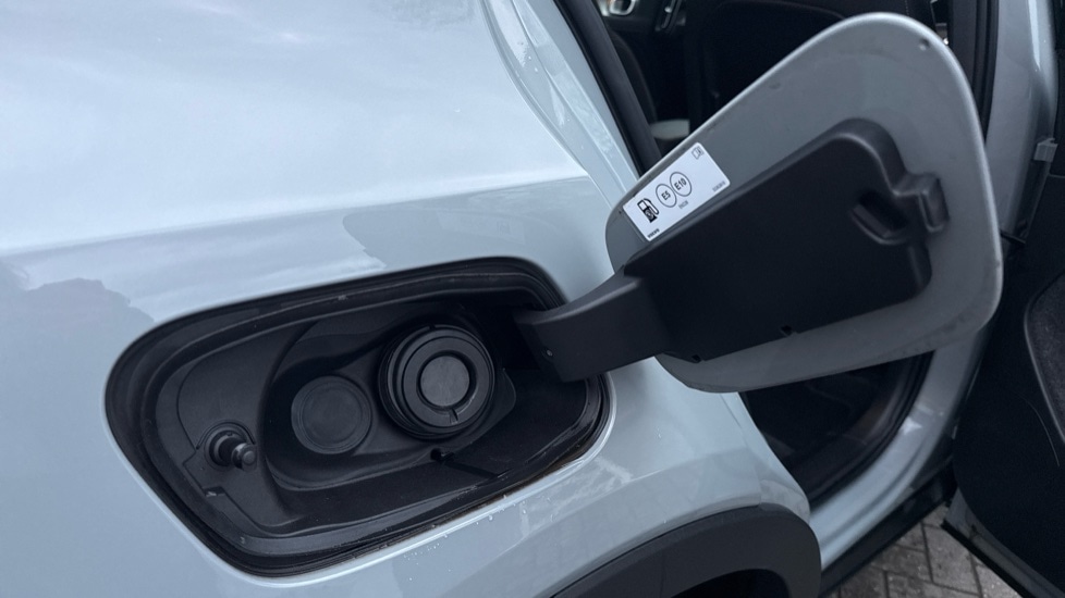 Used Volvo XC40 2024 for sale - 77321404: Photo 21