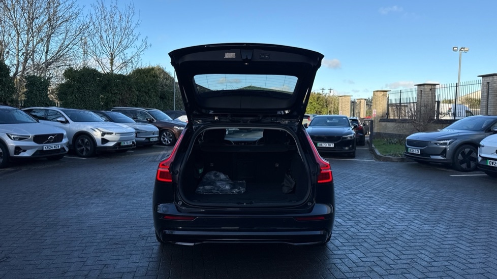 Used Volvo V60 2025 for sale - 77239470: Photo 13