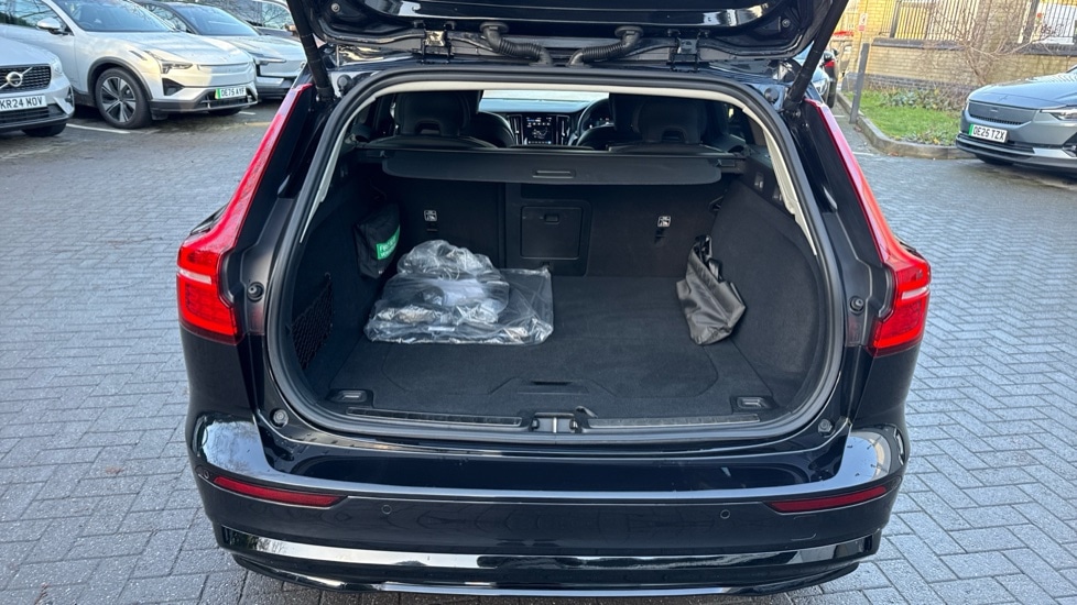 Used Volvo V60 2025 for sale - 77239470: Photo 15