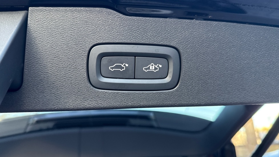 Used Volvo V60 2025 for sale - 77239470: Photo 19