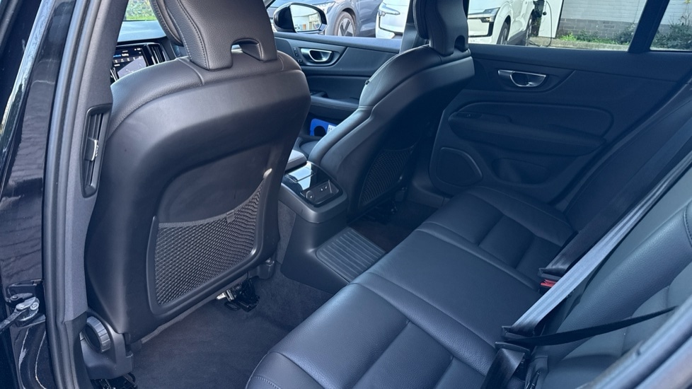 Used Volvo V60 2025 for sale - 77239470: Photo 24