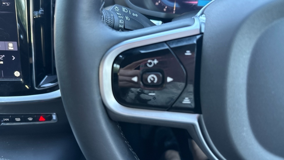 Used Volvo V60 2025 for sale - 77239470: Photo 40