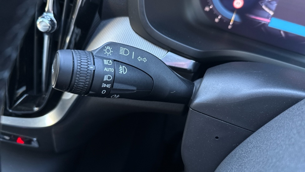 Used Volvo V60 2025 for sale - 77239470: Photo 43