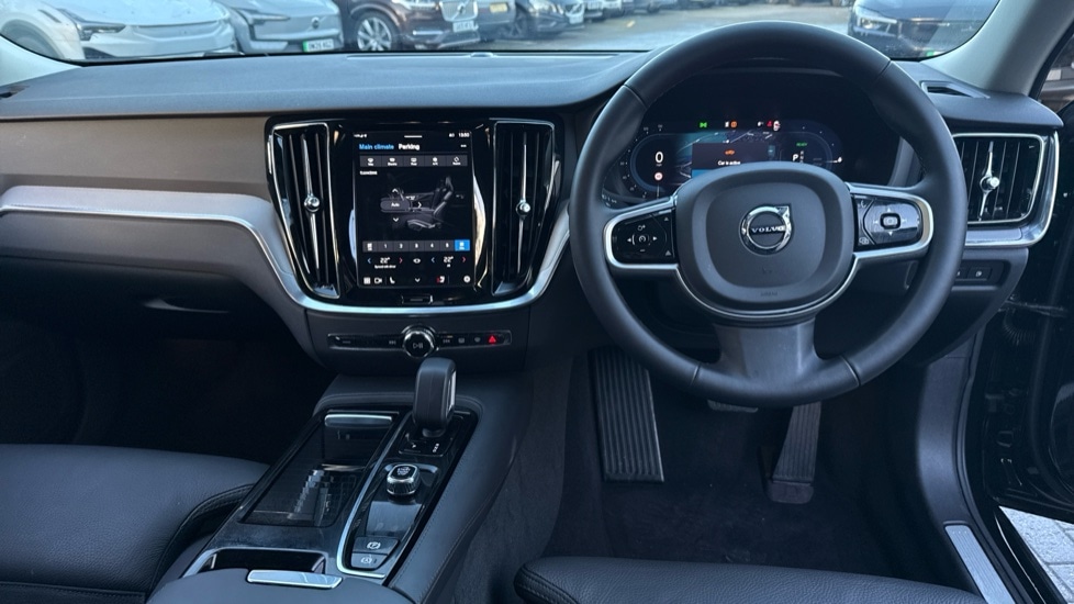 Used Volvo V60 2025 for sale - 77239470: Photo 5