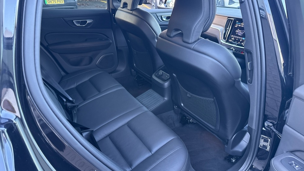 Used Volvo V60 2025 for sale - 77239470: Photo 6