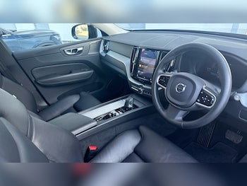 Used Volvo XC60 2022 for sale - 77893977: Photo