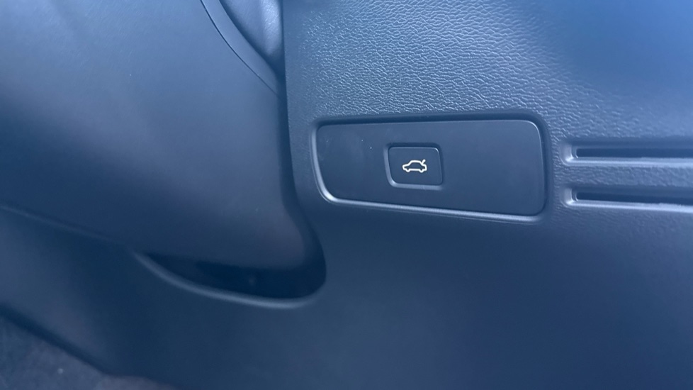 Used Volvo XC40 2025 for sale - 77186294: Photo 31