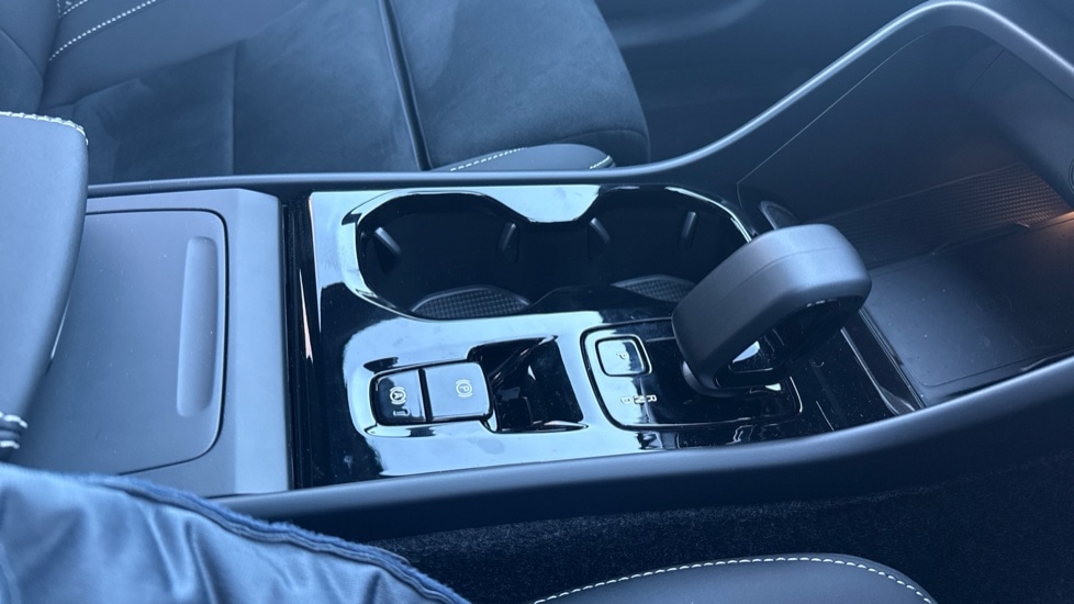 Used Volvo XC40 2025 for sale - 77186294: Photo 39