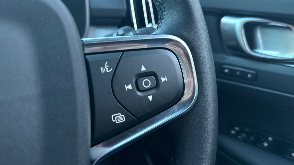 Used Volvo XC40 2025 for sale - 77186294: Photo 41