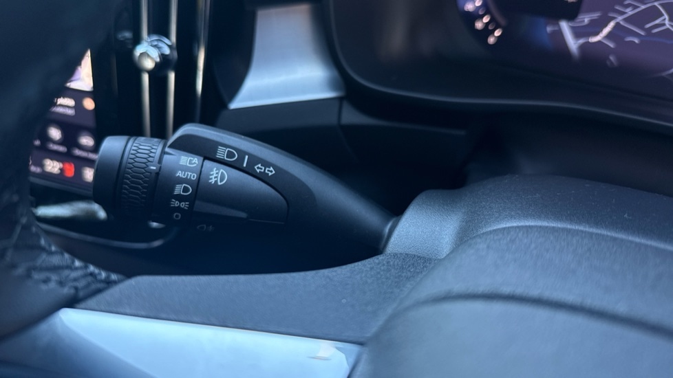 Used Volvo XC40 2025 for sale - 77186294: Photo 43