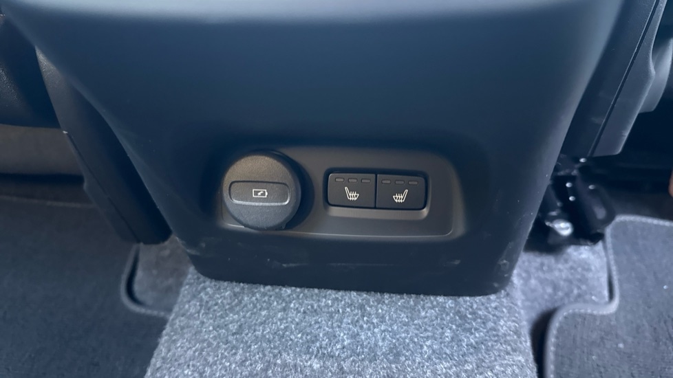 Used Volvo XC40 2025 for sale - 77186294: Photo 45