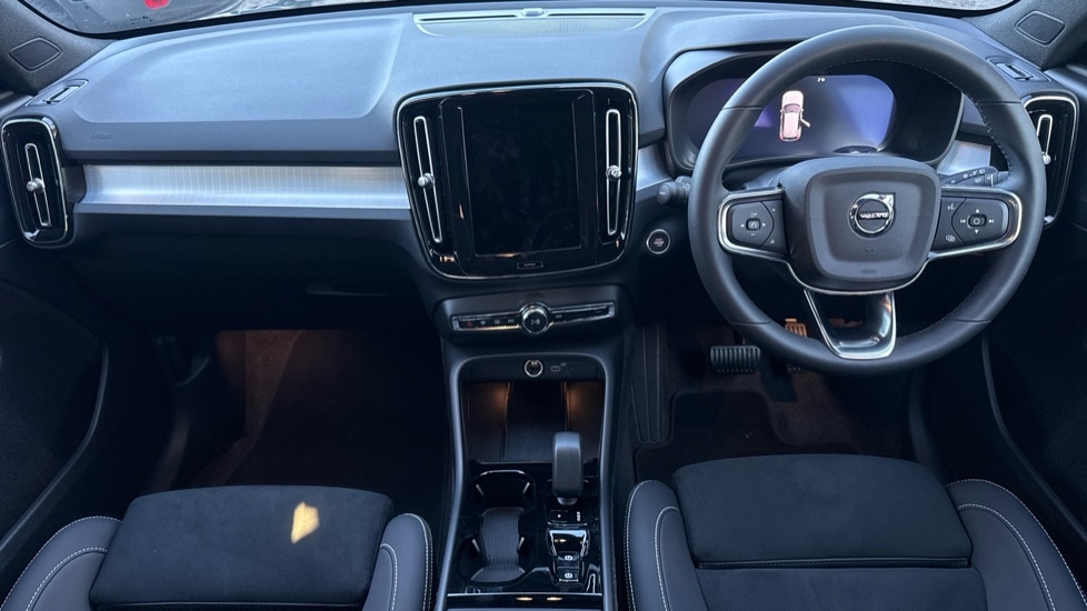 Used Volvo XC40 2025 for sale - 77186294: Photo 5