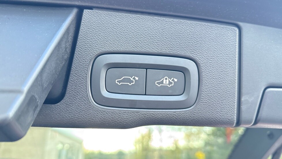 Used Volvo XC60 2024 for sale - 76901316: Photo 17