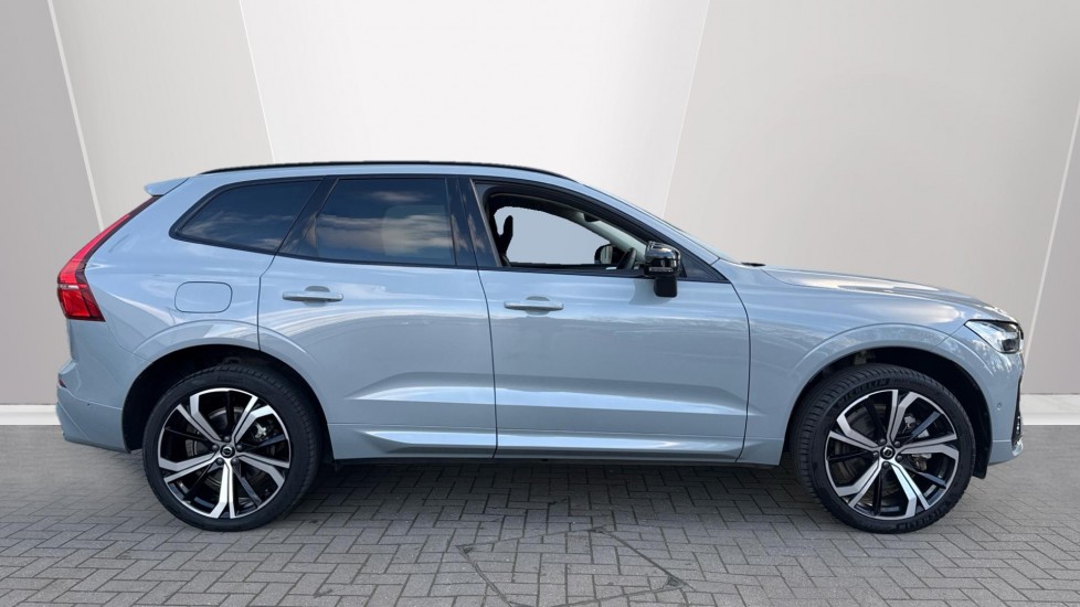 Used Volvo XC60 2024 for sale - 76901316: Photo 3