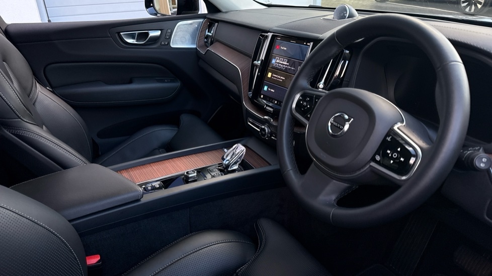 Used Volvo XC60 2024 for sale - 76901316: Photo 31