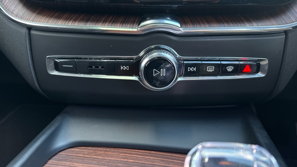 Used Volvo XC60 2024 for sale - 76901316: Photo 40