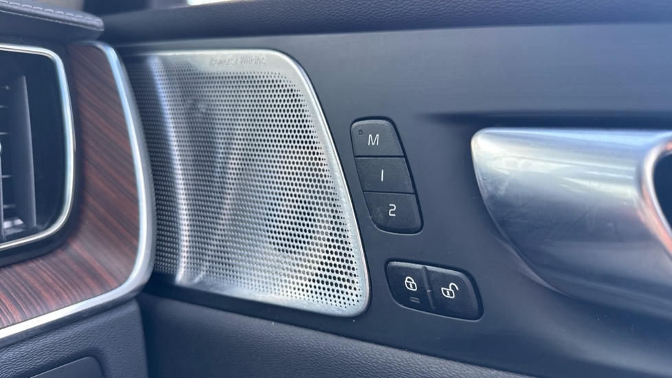 Used Volvo XC60 2024 for sale - 76901316: Photo 44