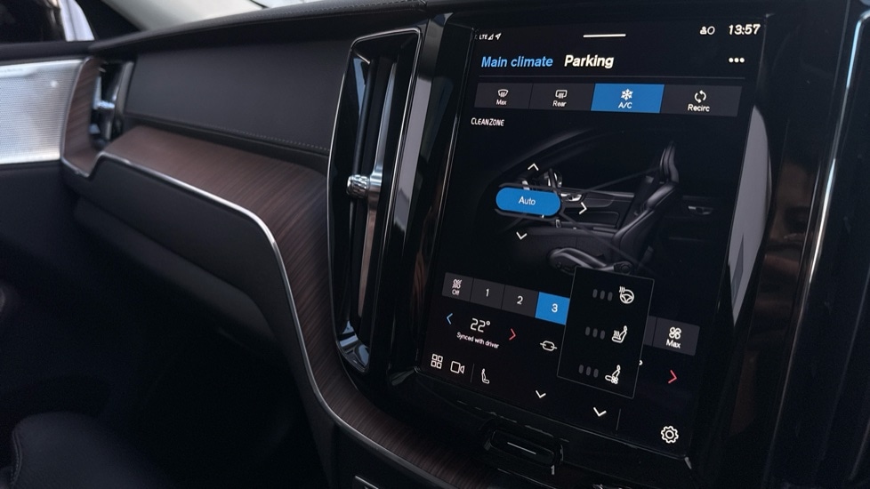 Used Volvo XC60 2024 for sale - 76901316: Photo 50