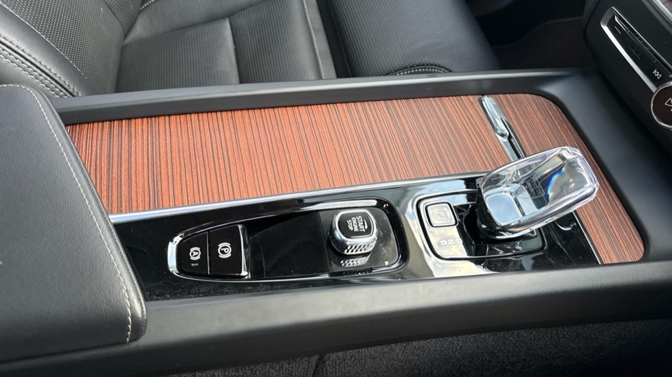 Used Volvo XC60 2024 for sale - 76901316: Photo 54