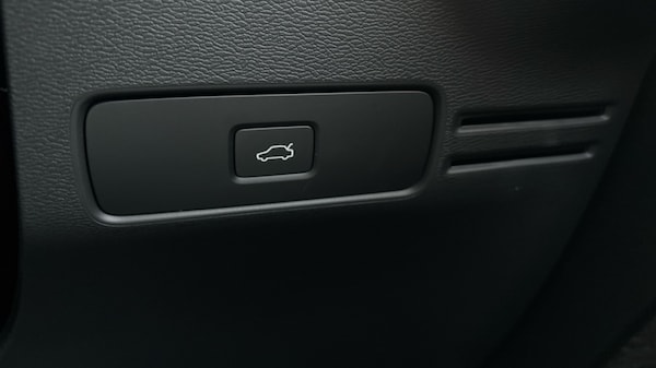 Used Volvo XC40 2025 for sale - 75815434: Photo 19