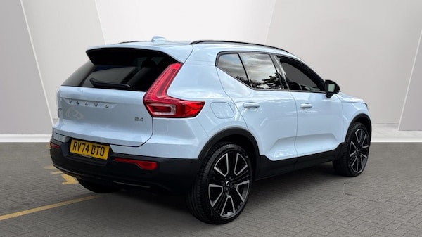 Used Volvo XC40 2025 for sale - 75815434: Photo 2