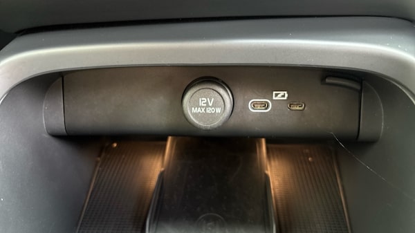 Used Volvo XC40 2025 for sale - 75815434: Photo 30