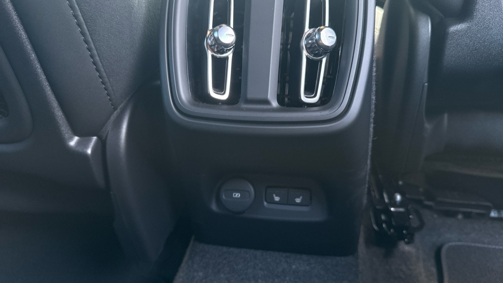 Used Volvo XC40 2025 for sale - 77316068: Photo 29