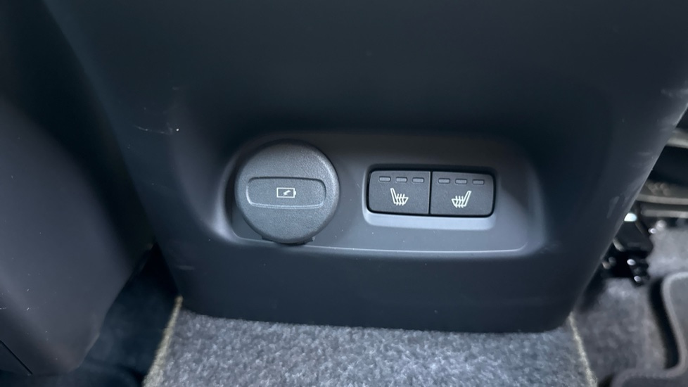 Used Volvo XC40 2025 for sale - 77316068: Photo 30