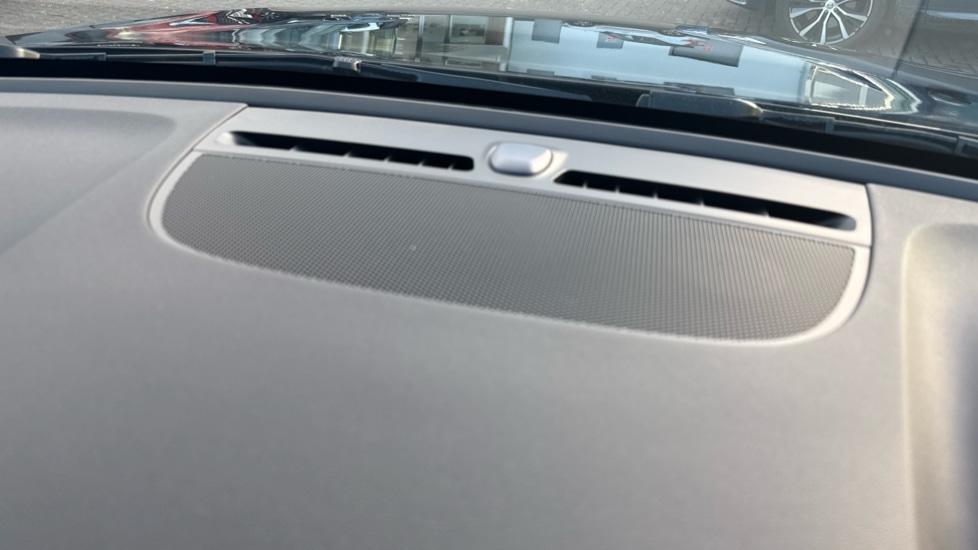 Used Volvo XC40 2025 for sale - 77316068: Photo 38