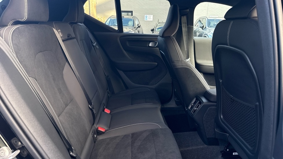 Used Volvo XC40 2025 for sale - 77316068: Photo 6