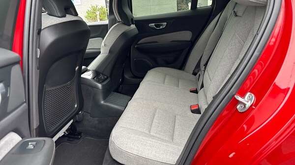 Used Volvo V60 2024 for sale - 75472782: Photo 10