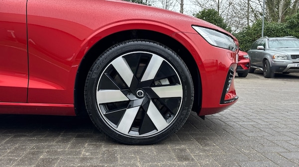 Used Volvo V60 2024 for sale - 75472782: Photo 16