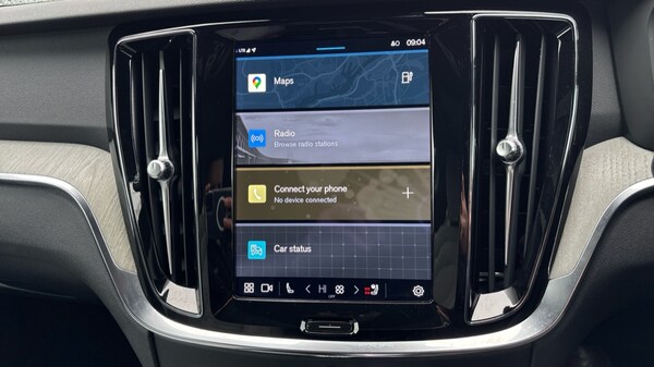 Used Volvo V60 2024 for sale - 75472782: Photo 25