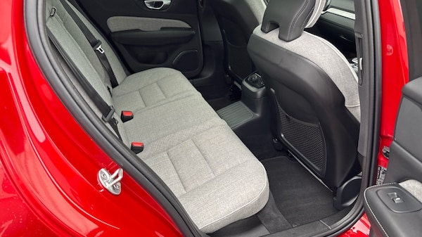 Used Volvo V60 2024 for sale - 75472782: Photo 36