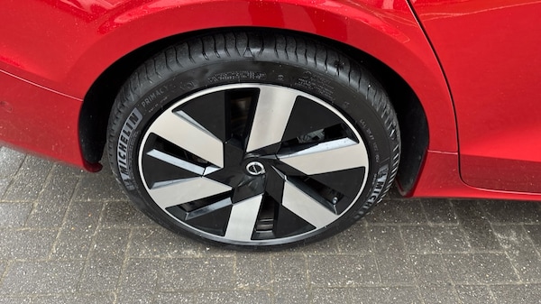 Used Volvo V60 2024 for sale - 75472782: Photo 37