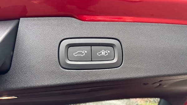 Used Volvo V60 2024 for sale - 75472782: Photo 41