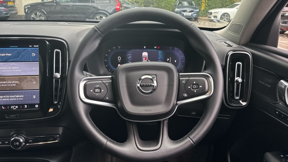 Used Volvo XC40 2025 for sale - 77638179: Photo 10